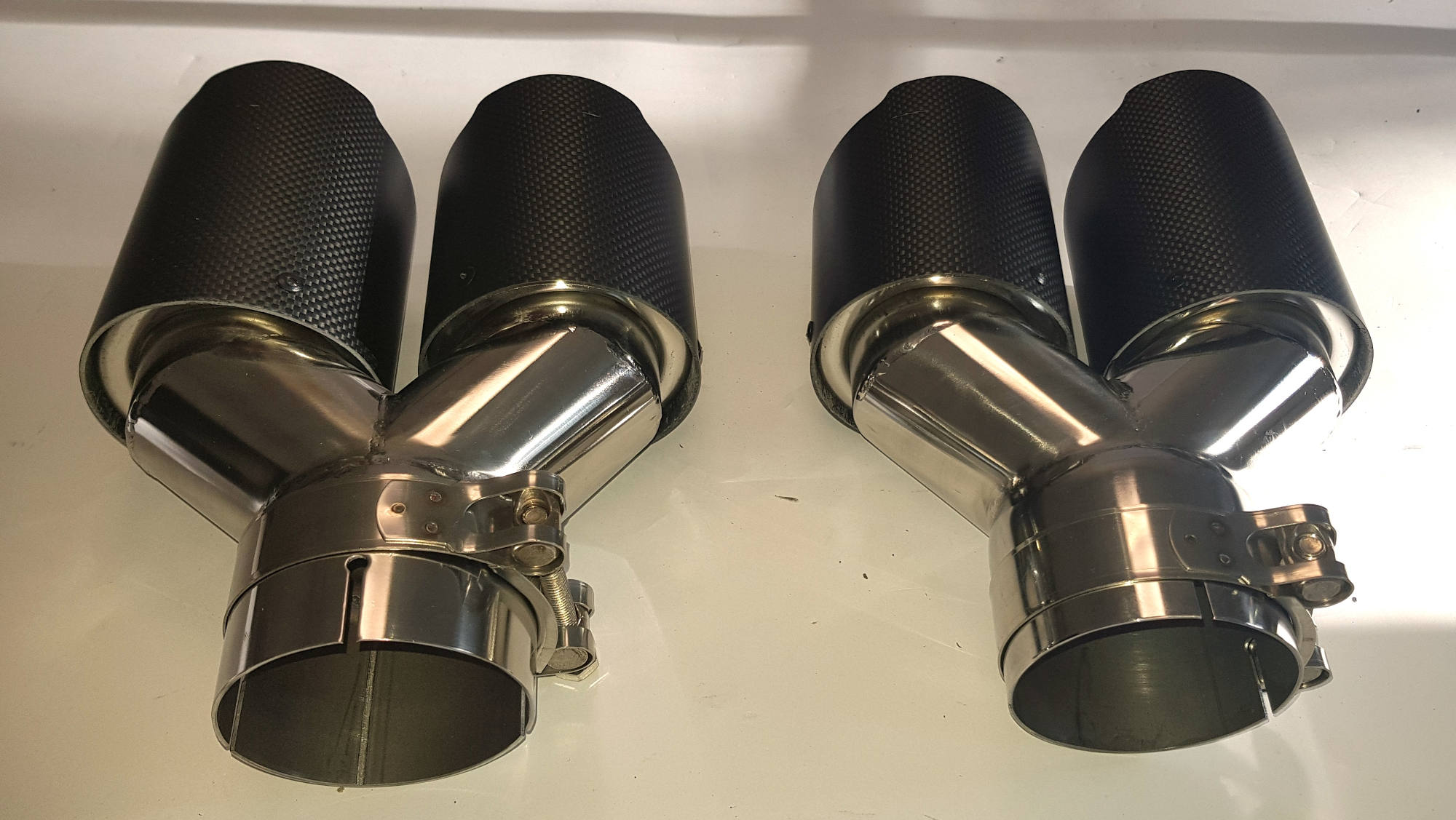 Sportauspuff Endrohr 76mm auf 2x 90mm in Carbon S Style    mittig     Paar   Set