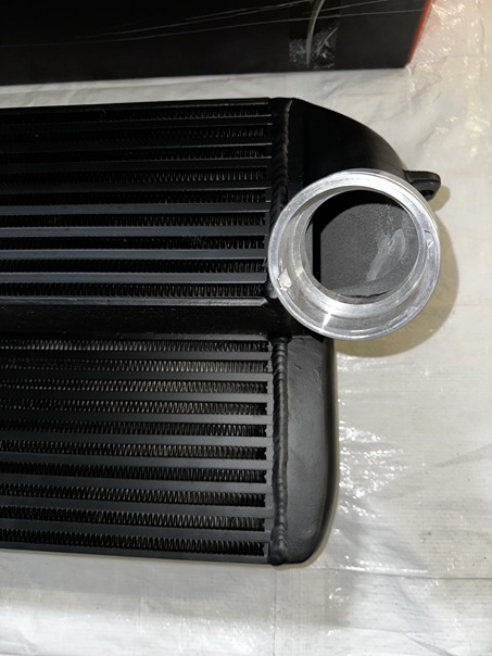 Tuning Ladeluftkühler für BMW X5 E70 3.0D X6 E71 X5 F15 X6 F16