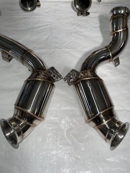 Downpipe Mercedes Benz E63 AMG W213 S213 M177 E63S Edelstahl 76mm with fake Kat