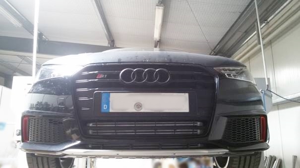 Audi Performance Ladeluftkühler S1 8X 2.0TFSi KW-Performance-Parts
