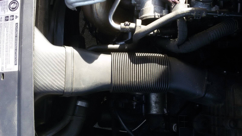 VW Polo 6R GTi 1.4TFSi  Carbon Lufteinlaß Stutzen